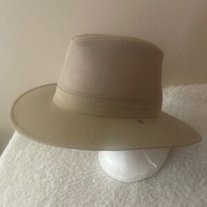 HENSCHEL Hat Size Medium
